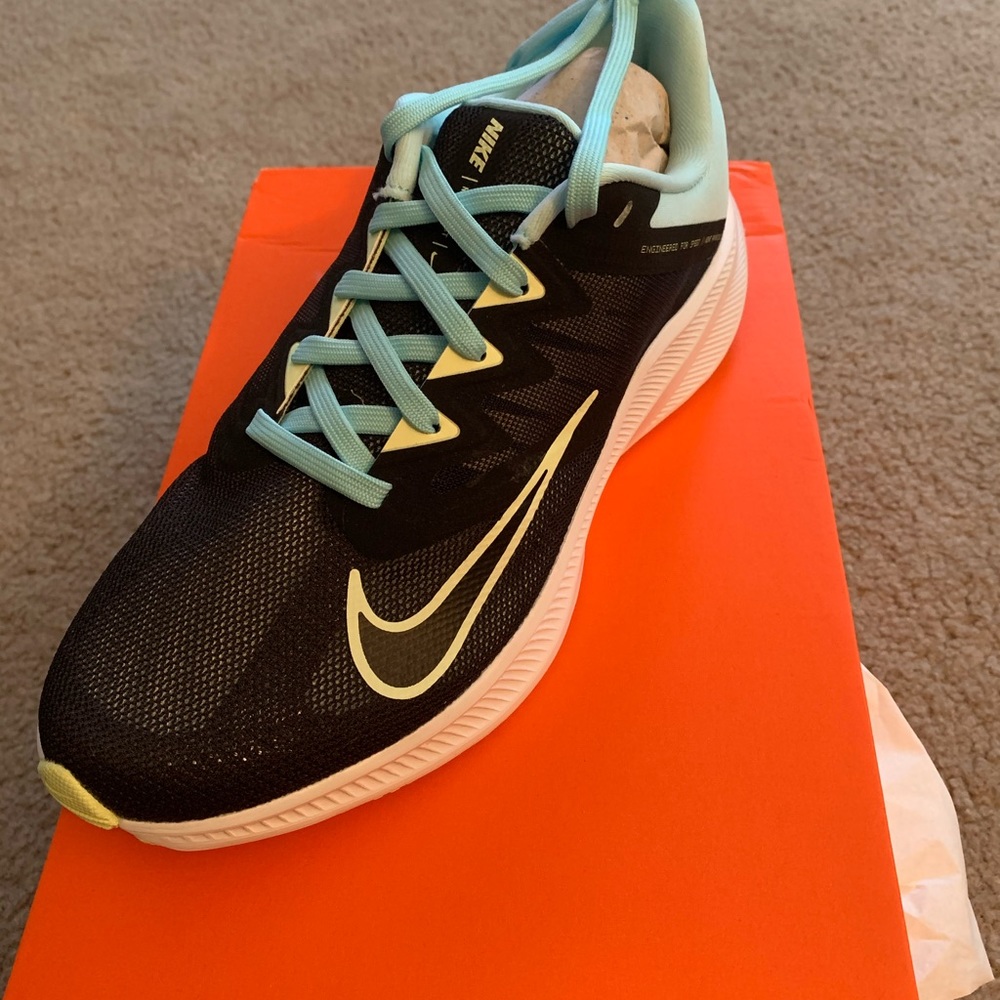 Womens nike sneakers